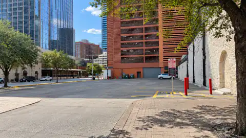 Mercedes-AMG PETRONAS Fan Hub · Austin