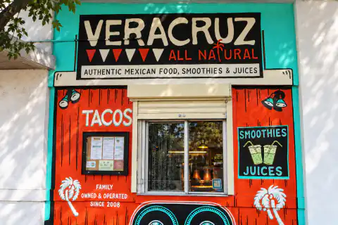 Veracruz All Natural · The LINE