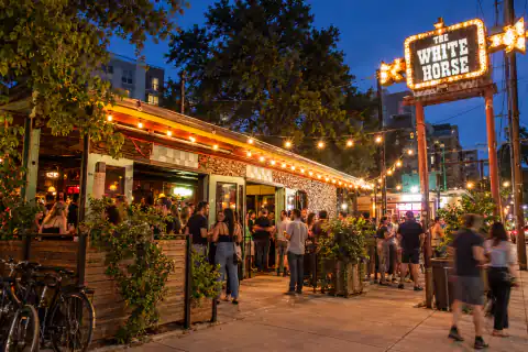 The White Horse · Austin