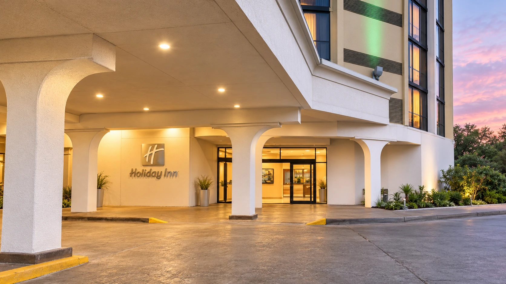 Holiday Inn Austin-Town Lake