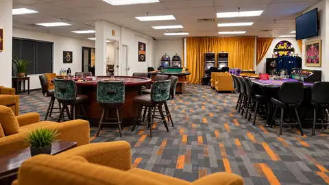 Casino Quest — private table-games lesson