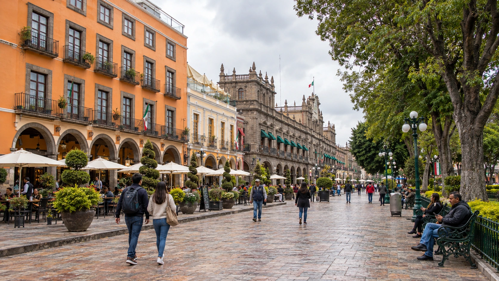 Portales and the pedestrian edge of Puebla’s Zócalo