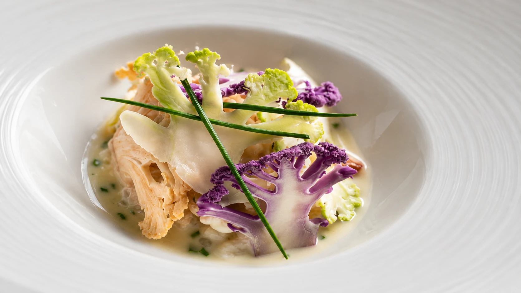 Crab with cauliflower