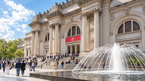 The Met Fifth Avenue
