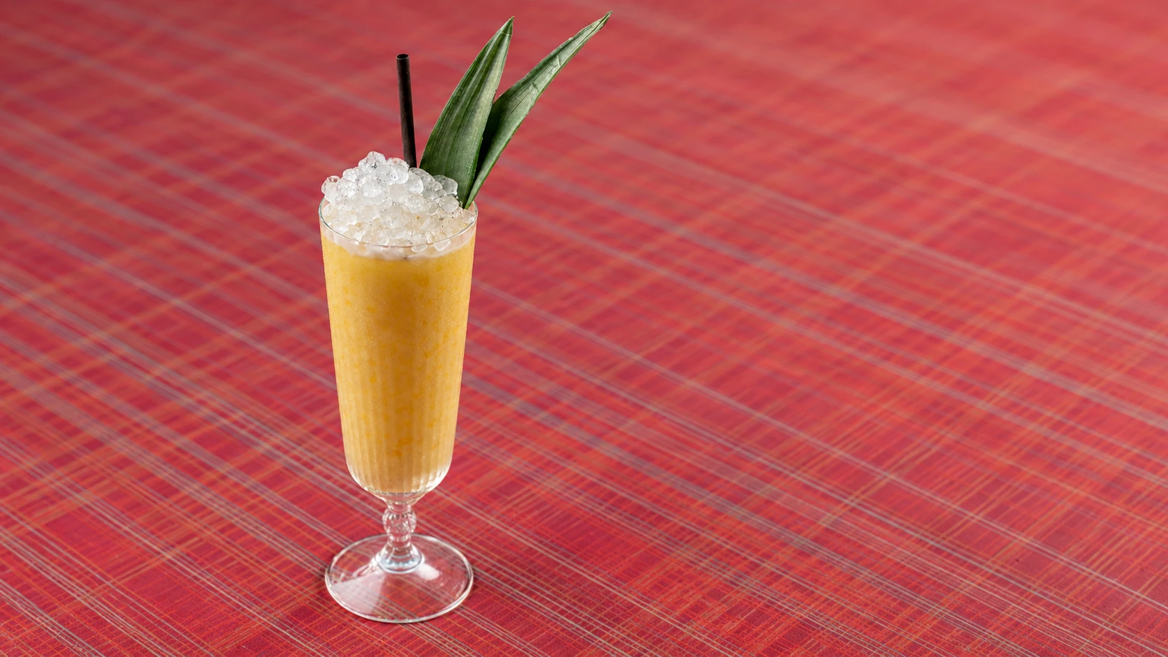 Tall crushed-ice cocktail