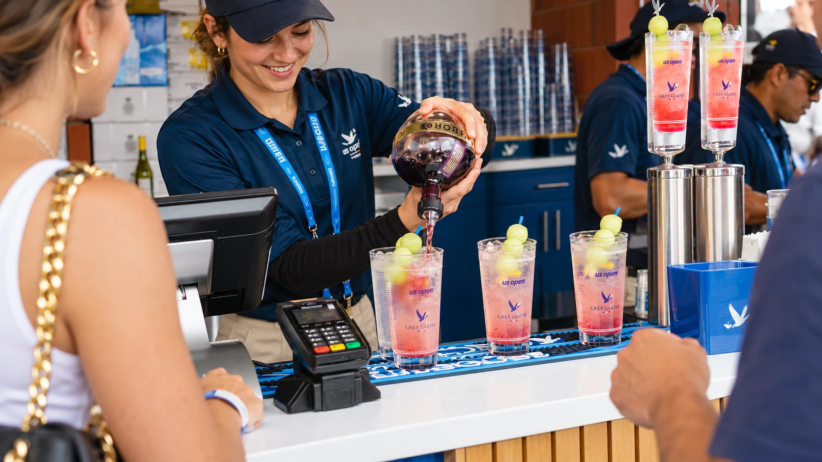 Honey Deuce bar service