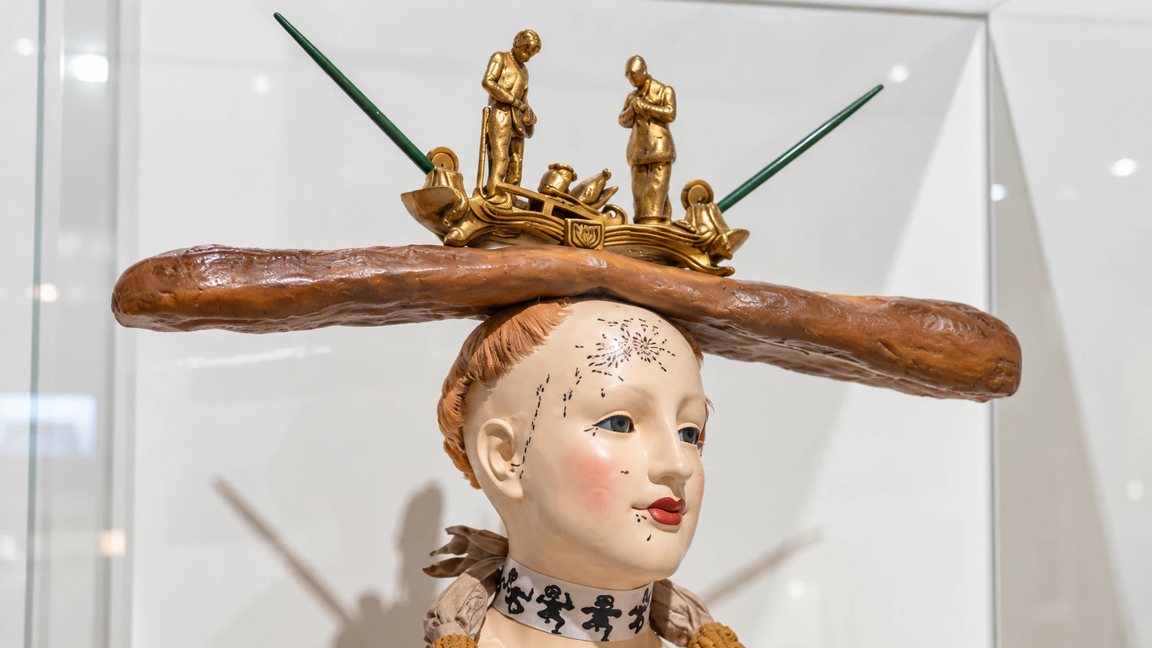 Retrospective Bust headpiece
