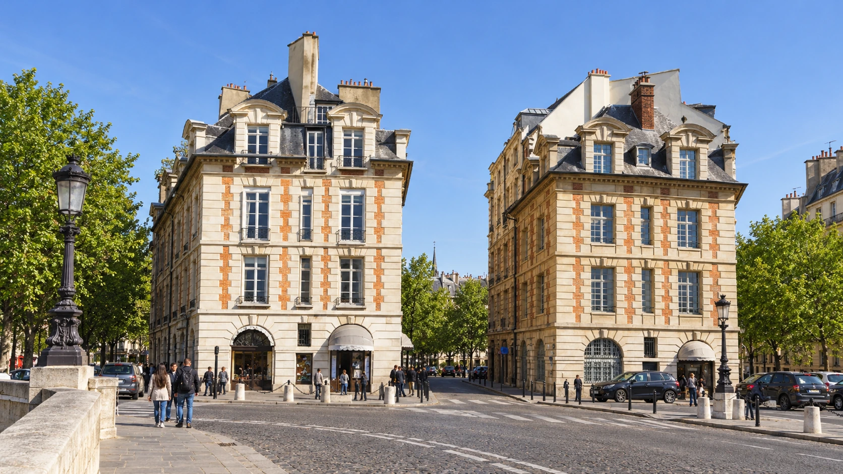 Place Dauphine approach